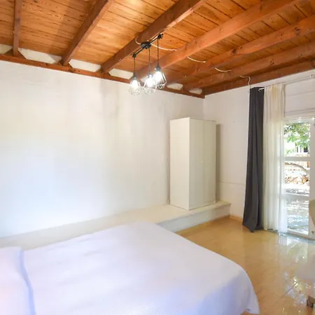 Hotel Book Jet - Casa Milagrosa Entire 4*